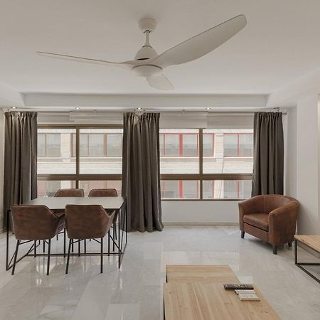 Beach Malagueta By Caleta Homes Малага Екстериор снимка
