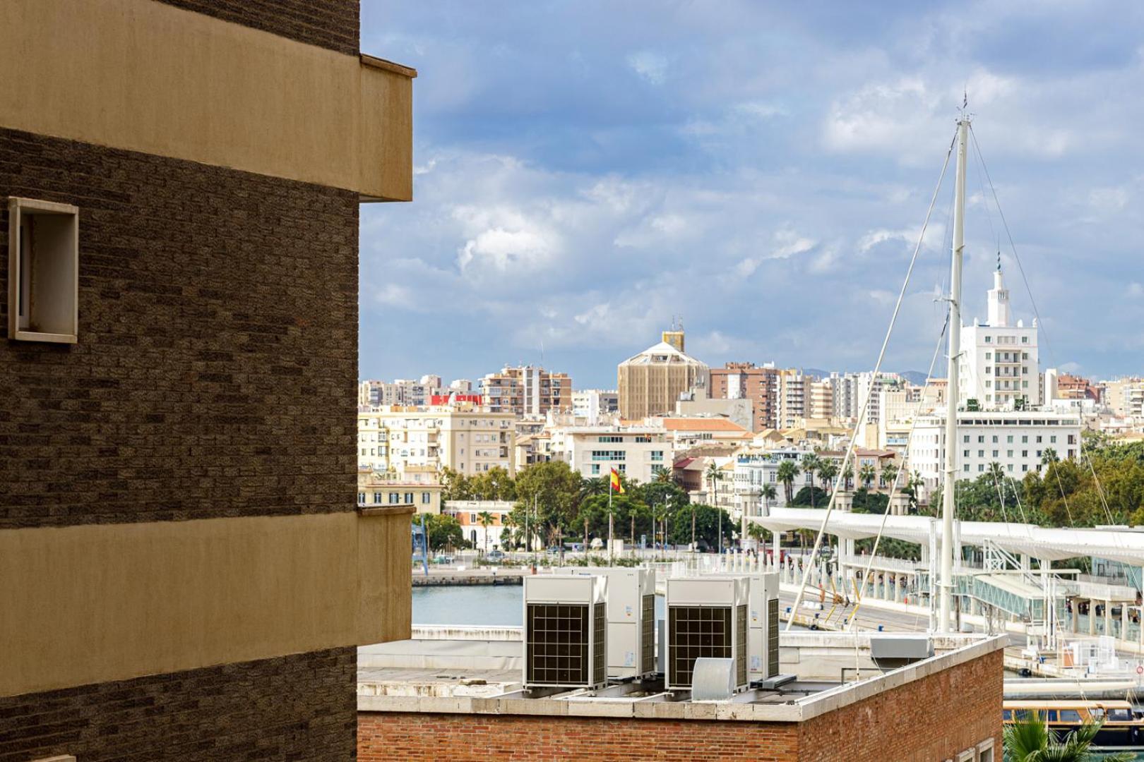 Beach Malagueta By Caleta Homes Малага Екстериор снимка