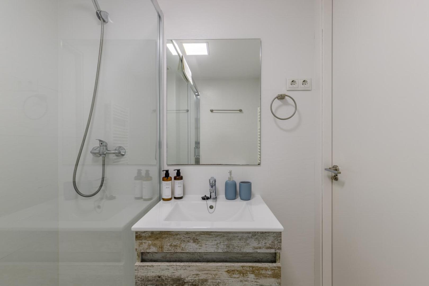 Beach Malagueta By Caleta Homes Малага Екстериор снимка